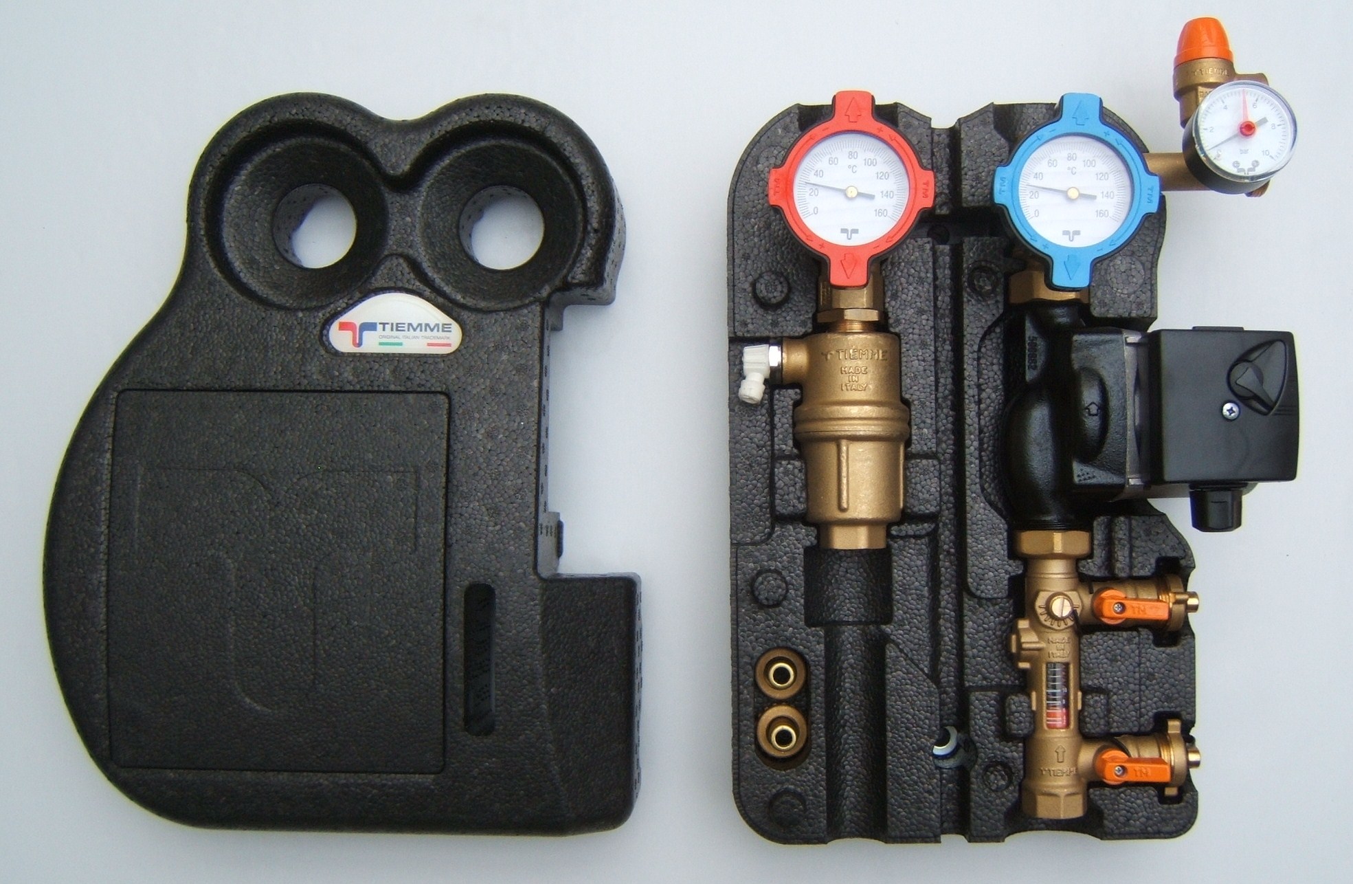 Hetzonneboilerhuis, Zonneboiler, zonnecollector met vacuumbuis met